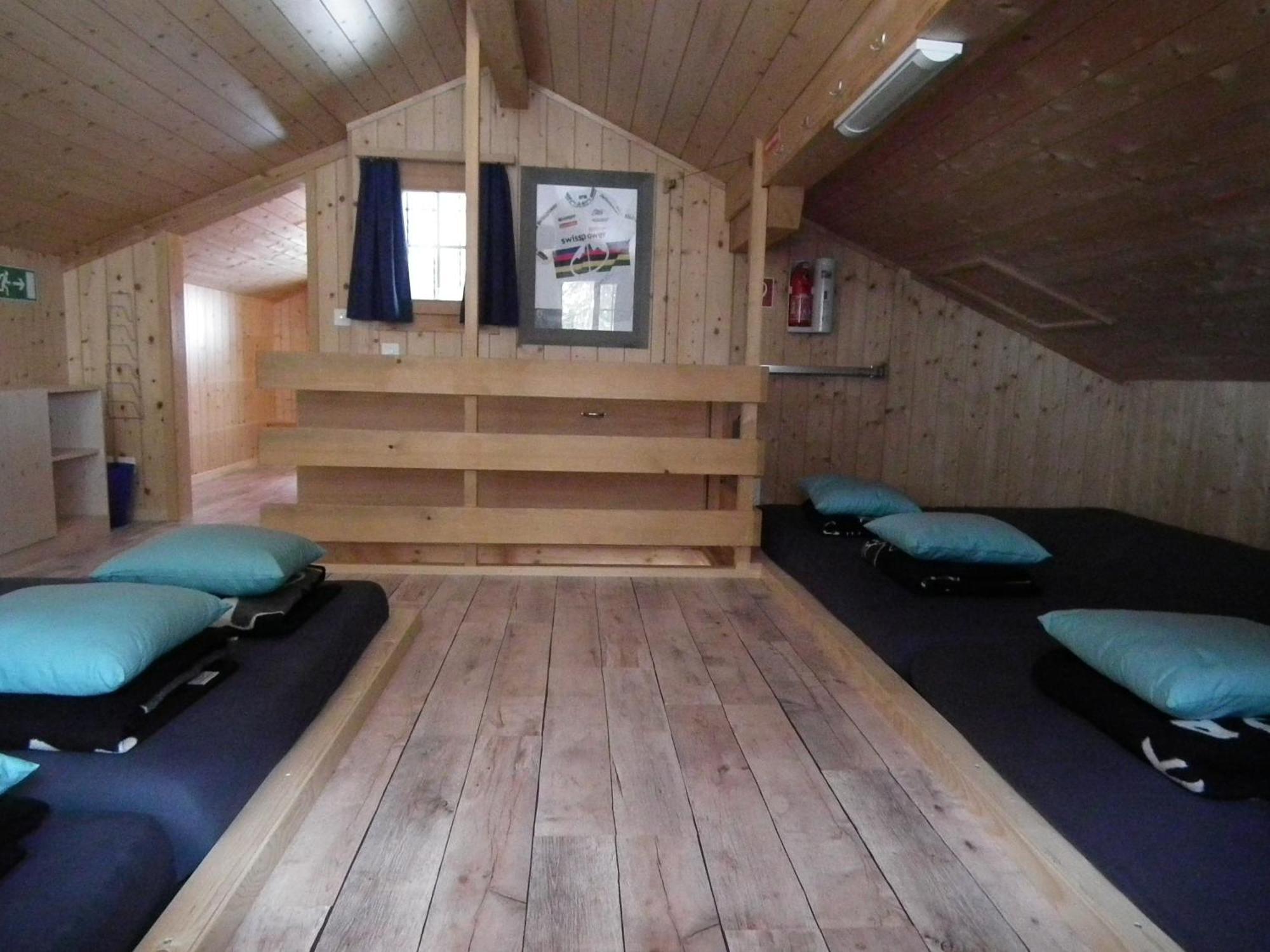 Alpenlodge Willigen Bagian luar foto